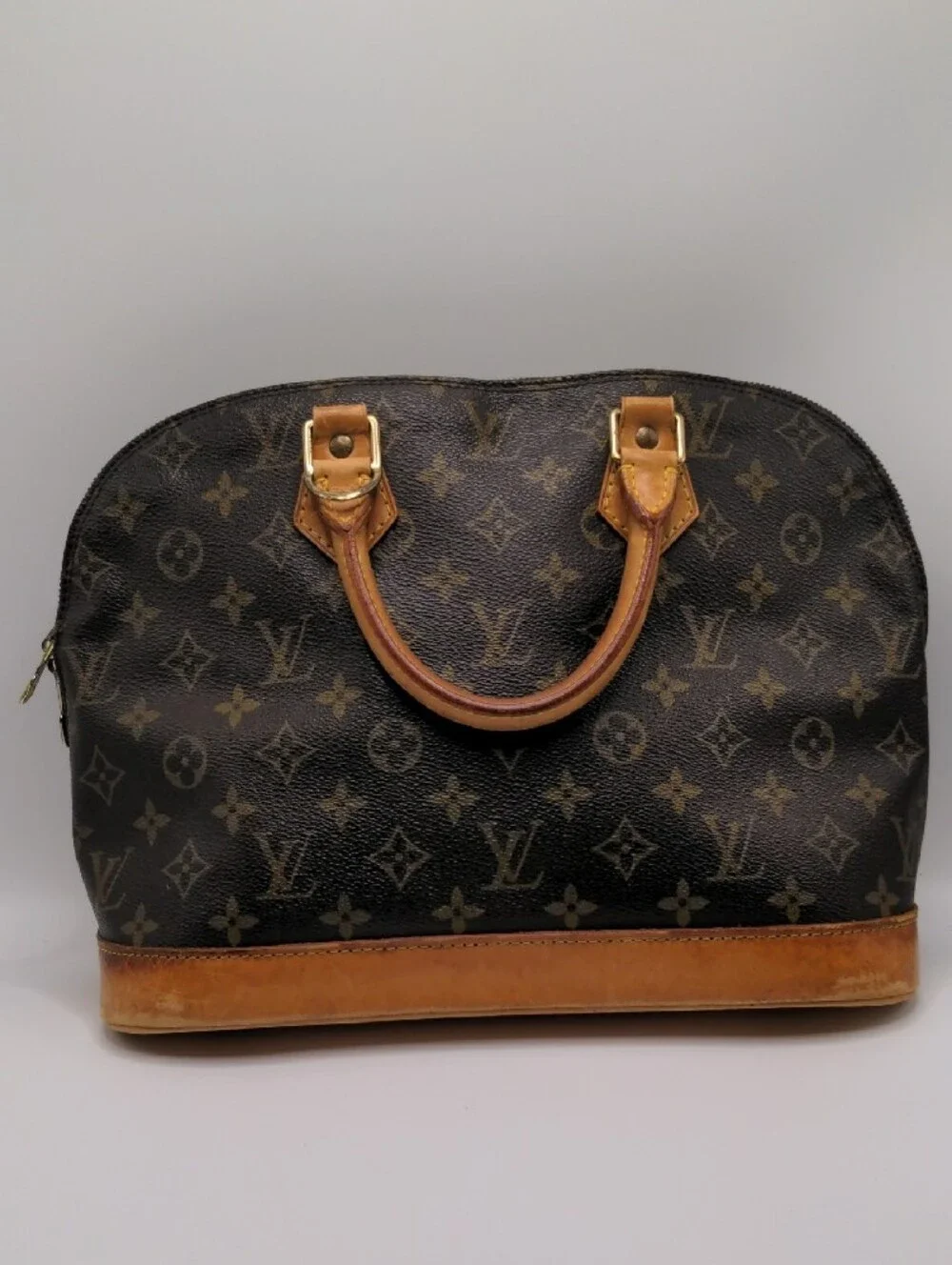 Louis Vuitton Alma GM Monogram Canvas Handbag – Vintage